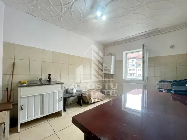 Apartament 3 camere Petrila - poza 3