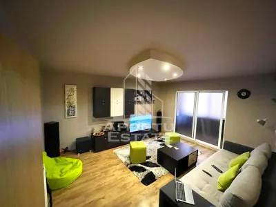 Apartament cu 3 camere, decomandat,2 bai, renovat,centrala, Dambovita - Timisoara