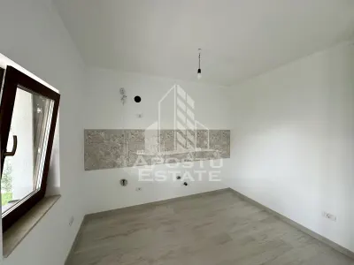 Jumatate de duplex de vanzare, despartit, Dumbravita - foto 5