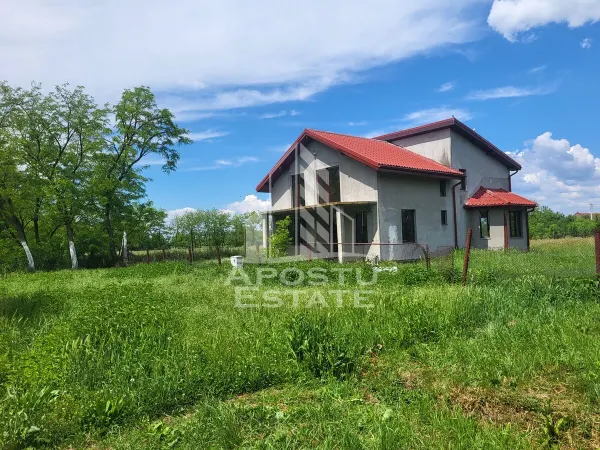 Casă 8 camere Jebel - poza 1