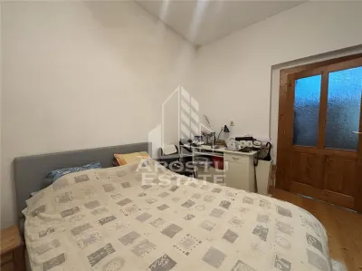 Casa 2 camere de vanzare Calea Sagului, Timisoara, curte comuna - foto 2