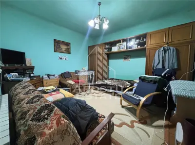 Casa 2 camere de vanzare Calea Sagului, Timisoara, curte comuna - foto 5