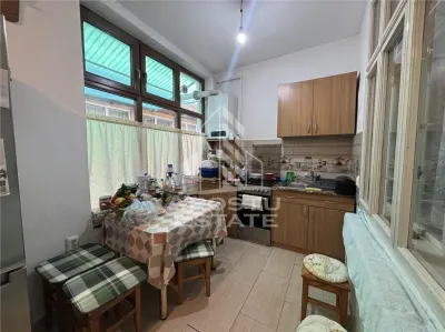 Casa 2 camere de vanzare Calea Sagului, Timisoara, curte comuna - foto 7
