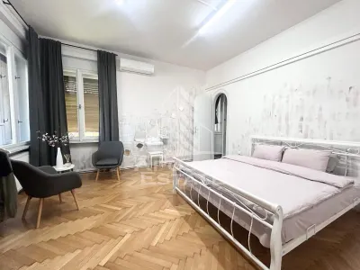 4 camere ultracentral, 132 mp + 2 terase complet renovat in Timisoara - foto 6