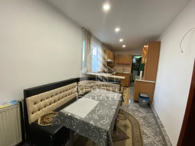 Casa cu 4 camere, curte proprie, Ghiroda - foto 5