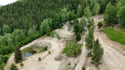 Oportunitate! Domeniu montan, cu lac propriu, oras Lupeni, Hunedoara - foto 7