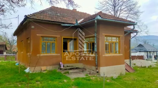 Casă 4 camere Magulicea - poza 1