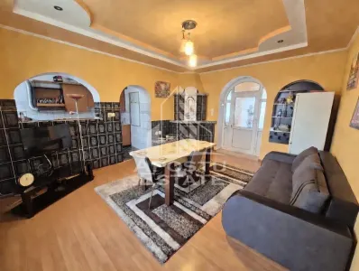 Casa spatioasa cu 2 locuinte si teren generos de 5.755 mp in ?andra - foto 4