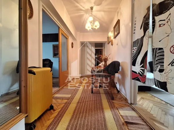 Apartament 4 camere Arad - poza 2