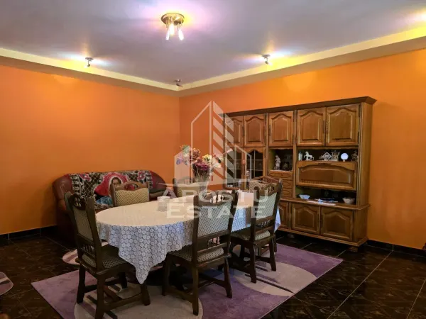 Casă 5 camere Curtici - poza 3