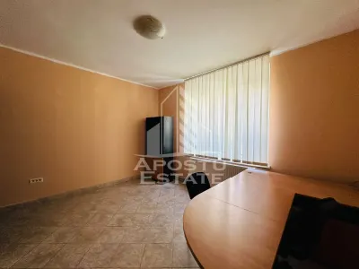 Spatiu de inchiriat in zona podgoria - foto 3