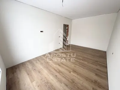 Case insiruite cu 3 camere, bucatarie inchisa, toate utilitatile. - foto 7