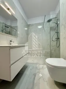 Apartament de lux cu 2 camere de inchiriat, Future Torontalului - foto 12
