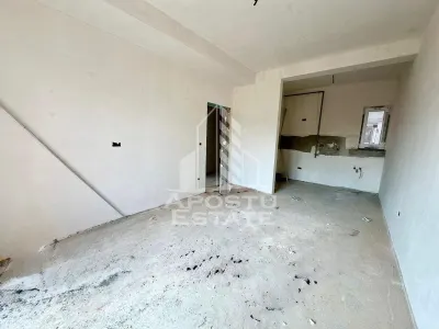 Apartament cu 2 camere, etaj 2, bucatarie semideschisa, Giroc - Giroc