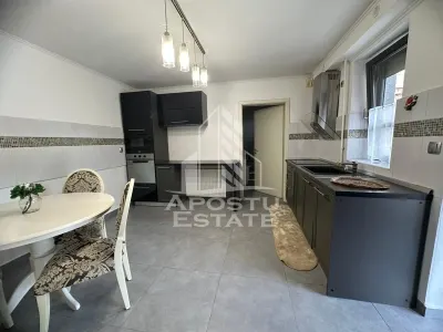 Casa individuala cu 4 camere,2 bai,mobilata,Calea Lipovei - foto 2
