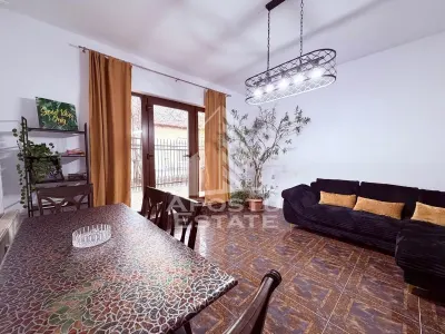 Casa indiviuala de vanzare,7 camere, teren 600 mp, zona Lipovei - foto 3