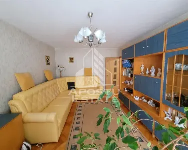 Apartament de vanzare cu 3 camere,etaj intermediar, Aradului,Timisoara - Timisoara