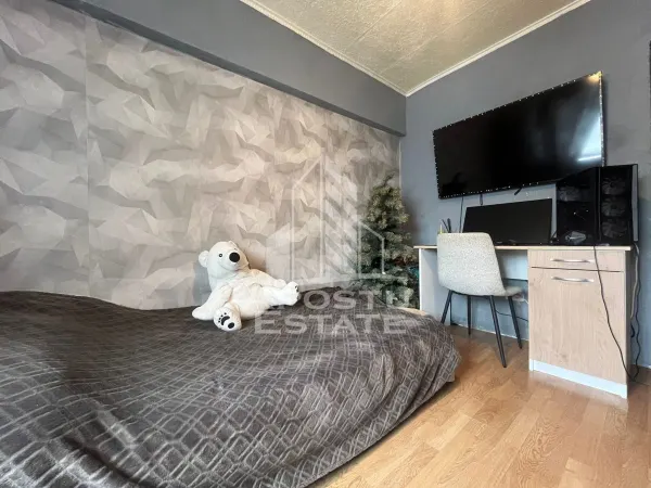 Apartament 4 camere Arad - poza 3
