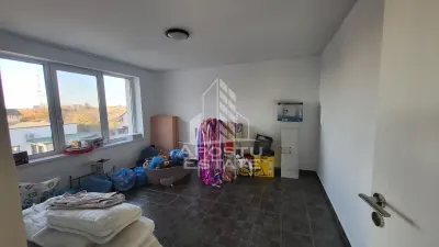 Cladire cu 6 camere, ideala pentru birouri, Buziasului - foto 14