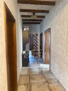 Casa individuala de vanzare in Mosnita Noua - foto 6
