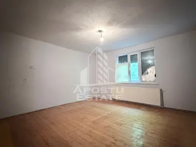 Casa individuala de vanzare pe parter Fratelia-Girocului - Timisoara