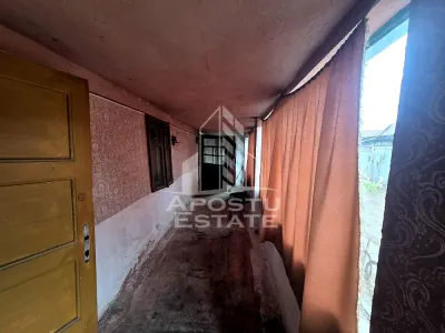 Casa veche de vanzare in Pesac, teren 1.439 mp. - foto 4