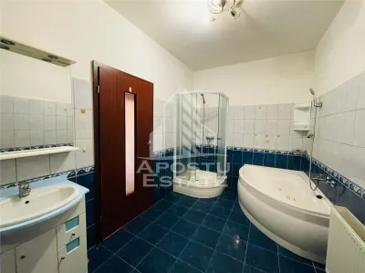 Apartament cu 3 camere la vila/ zona Intim/ 140 mp - foto 6