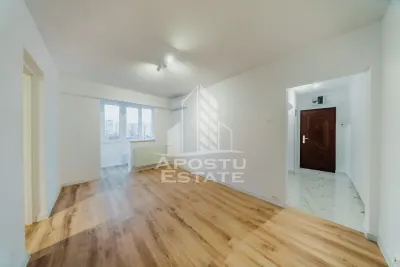 OCAZIE / Aurel Vlaicu / 2 camere renovate LUX - Arad