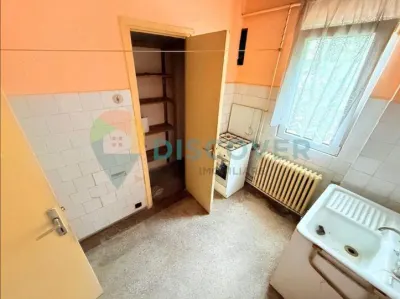 Apartament 3 camere,62mp utili, etaj 2-Cantemir - foto 2