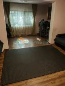 Apartament 3 camere, 80mp, curte privata -Podul de Piatra - foto 1