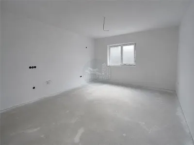 Casa noua individuala 4 camere 2 bai terasa curte Calea Cisnadiei - foto 5