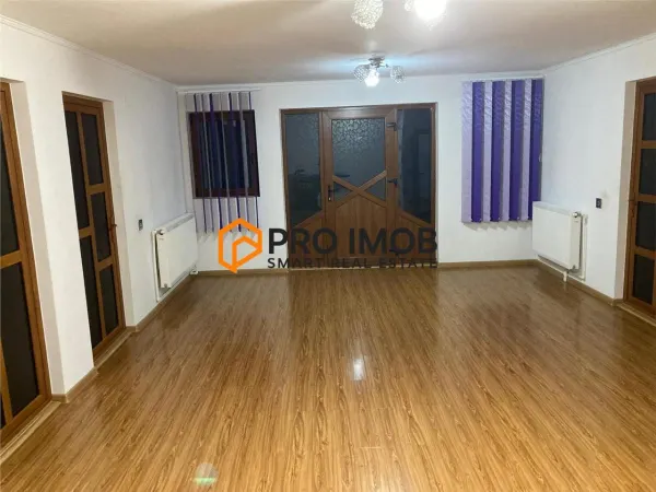 Casă 3 camere Mărăcineni - poza 1
