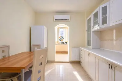 Apartament decomandat etaj 2 zona Lipovei - foto 6
