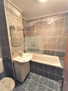 Apartament decomandat 4 camere 2 bai  Mihai Viteazu etaj 3 - foto 5