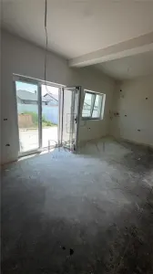 Duplex pe plan - 2 bai - toate utilitatile - foto 2
