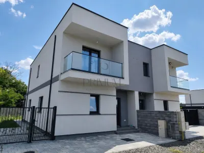 Duplex modern - compartimentare diferita - finalizat - Mosnita Noua