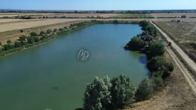 MDI Casa din busteni cu balta - foto 6