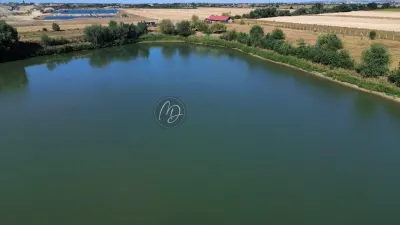 MDI Casa din busteni cu balta - foto 9
