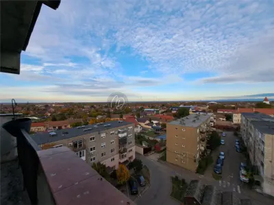 MDI apartament central cu panorama la Salonta - foto 13