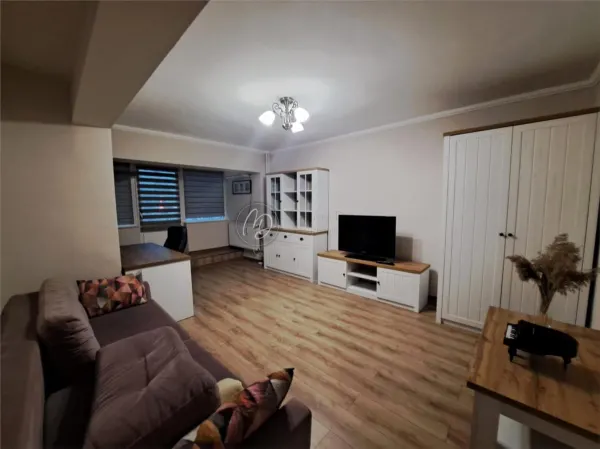 Apartament 3 camere Oradea - poza 1