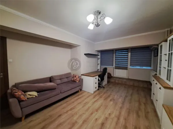 Apartament 3 camere Oradea - poza 2