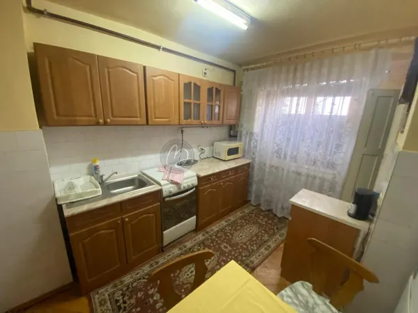 Apartament 3 camere Marghita - poza 9