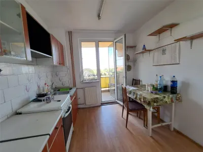 MDI apartament 3 camere - foto 9