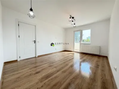 Apartament 2 camere, total renovat, str. Avram Iancu - foto 2