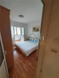 Apartament 2 camere decomandat intrare Racadau - Brasov