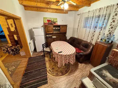 Casa spatioasa, ideala pentru locuinta sau afacere – 1500 mp teren, situata pe drumul principal  Vrancea -- Brasov - foto 25