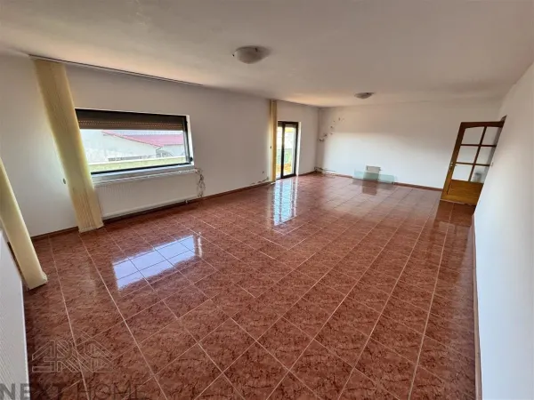 Casă 6 camere Botarlau - poza 13