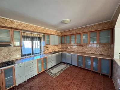 Casă 6 camere Botarlau - poza 28