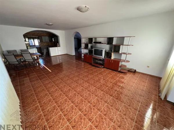 Casă 6 camere Botarlau - poza 29