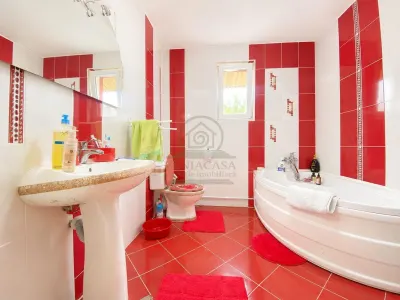 Casa 5 camere 3 bai + 1550 mp teren, Aroneanu Iasi - foto 14